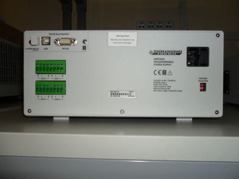 Файл:20120704 HMP4040 015219132 2.jpg